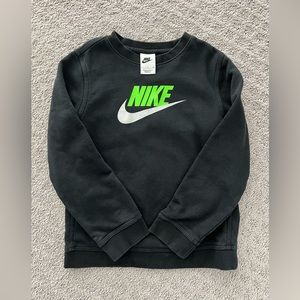 Boys Nike Sweatshirt - size small
